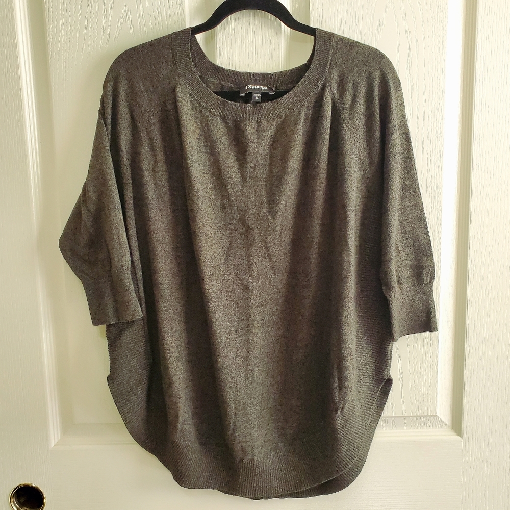Express Olive Green Quarter Sleeve Sweater with Rounded Hem Size Medium